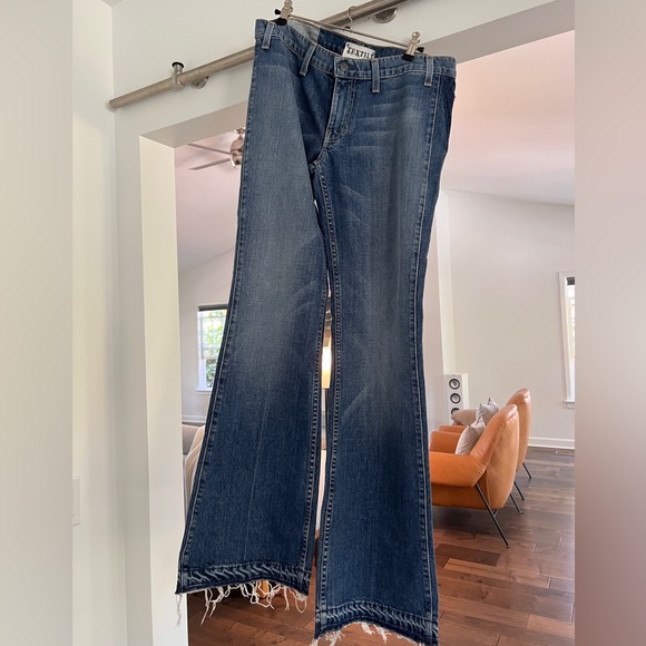 NWOT Textile Elizabeth & James Jimi Jean - Picture 1 of 4